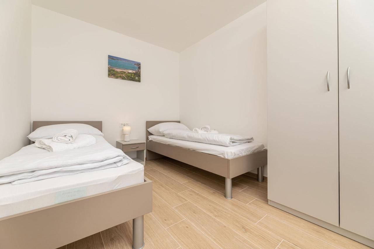 Sucic 2 Apartman *